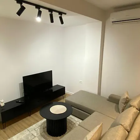 Tirana Stay Suites * Tirana